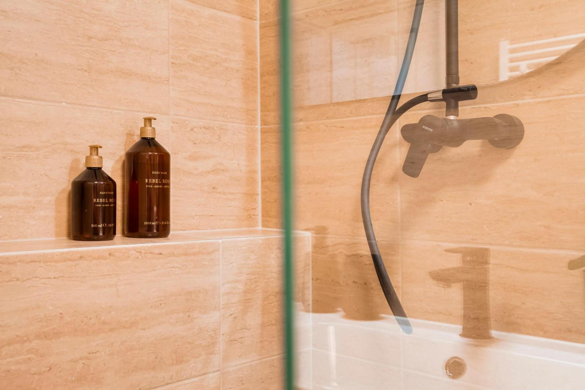 City Center Premium Apartment Praag Buitenkant foto